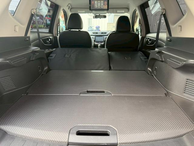 エクストレイル ２０Ｘ　ブラックエクストリーマーＸ　禁煙車　純正８型ナビ　後席モニター　ルーフレール　４ＷＤ　フルセグＴＶ　Ｂｌｕｅｔｏｏｔｈ再生　前席シートヒーター　スマートキー　プッシュスタート　ＬＥＤヘッドライト　フォグ　オートエアコン　ＥＴＣ（12枚目）