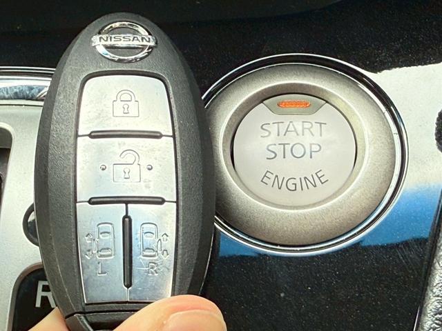 セレナ ハイウェイスターＳ－ＨＶアドバンスドセーフティパック　禁煙車　純正８型ナビ　両側電動スライドドア　リアオートエアコン　アラウンドビューモニター　ＬＥＤヘッドライト　Ｂｌｕｅｔｏｏｔｈ再生　フルセグＴＶ　衝突軽減システム　ＥＴＣ　クリアランスソナー（12枚目）