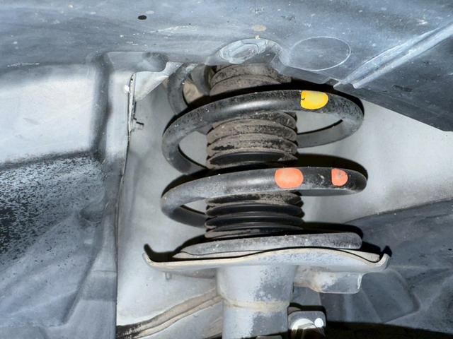 セレナ ハイウェイスターＳ－ＨＶアドバンスドセーフティパック　禁煙車　純正８型ナビ　両側電動スライドドア　リアオートエアコン　アラウンドビューモニター　ＬＥＤヘッドライト　Ｂｌｕｅｔｏｏｔｈ再生　フルセグＴＶ　衝突軽減システム　ＥＴＣ　クリアランスソナー（22枚目）