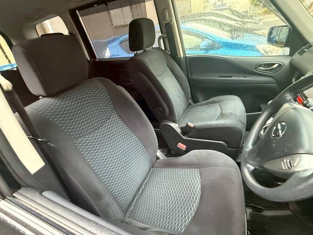 セレナ ２０Ｘ　Ｓ－ハイブリッドアドバンスドセーフティパック　禁煙車　後席モニター　純正８型ナビ　両側電動スライドドア　アラウンドビューモニター　衝突軽減システム　リアオートエアコン　ＥＴＣ　フルセグＴＶ　Ｂｌｕｅｔｏｏｔｈ再生　クリアランスソナー（10枚目）