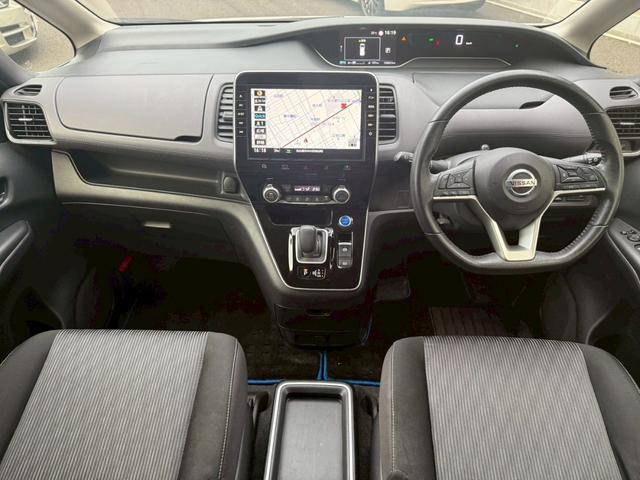 セレナ e-パワー ハイウェイスターV 後期型 禁煙車 純正10型ナビ 両側電動スライドドア リアオートエアコン ドライブレコーダー ETC プロパイロット アラウンドビューモニター フルセグ Bluetooth CD/DVD LEDヘッド(2枚目)