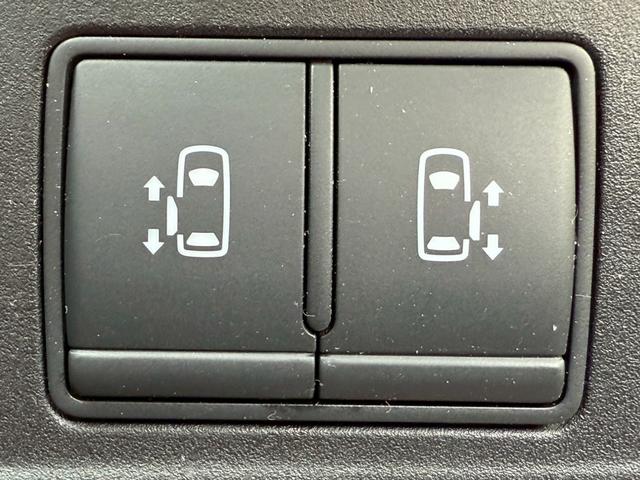 セレナ ハイウェイスター Vセレクション 禁煙車 後席モニター 両側電動スライドドア 純正SDナビ リアオートエアコン アラウンドビューモニター ETC フルセグTV Bluetooth バックモニター LEDヘッドライト TVキャンセラー(4枚目)