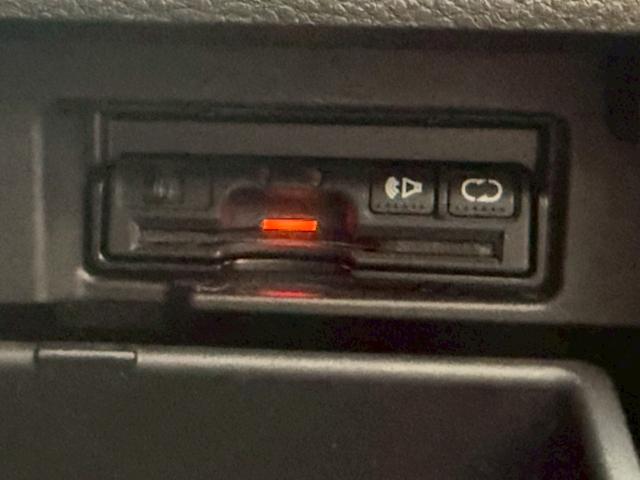 セレナ ハイウェイスター S-ハイブリッド 禁煙車 純正8型ナビ 両側電動スライドドア LEDヘッドライト リアオートエアコン フルセグTV Bluetooth再生 バックモニター ETC ドライブレコーダー 衝突軽減システム(12枚目)