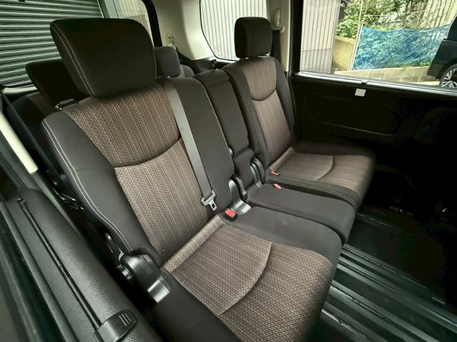 セレナ ハイウェイスター S-ハイブリッド 禁煙車 後席モニター 純正8型ナビ 両側電動スライドドア リアオートエアコン LEDヘッドライト フルセグTV Bluetooth再生 クルーズコントロール ETC 衝突軽減システム スマートキー(14枚目)