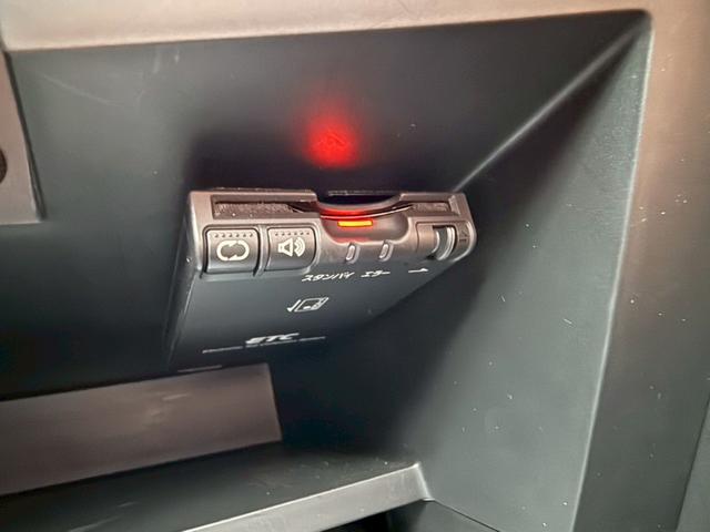 セレナ ハイウェイスター プロパイロットエディション 禁煙車 両側電動スライドドア プロパイロット 純正SDナビ バックモニター LEDヘッドライト リアオートエアコン ETC 衝突軽減システム スマートキー オートエアコン リアサンシェード(12枚目)