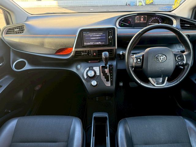 シエンタ ハイブリッドG クエロ 禁煙車 後席モニター 両側電動スライドドア 純正SDナビ バックモニター LEDヘッドライト ETC ドライブレコーダー フルセグ Bluetooth 衝突軽減システム オートハイビーム スマートキー(2枚目)