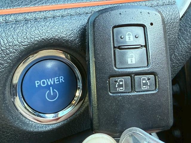 シエンタ ハイブリッドG クエロ 禁煙車 後席モニター 両側電動スライドドア 純正SDナビ バックモニター LEDヘッドライト ETC ドライブレコーダー フルセグ Bluetooth 衝突軽減システム オートハイビーム スマートキー(11枚目)