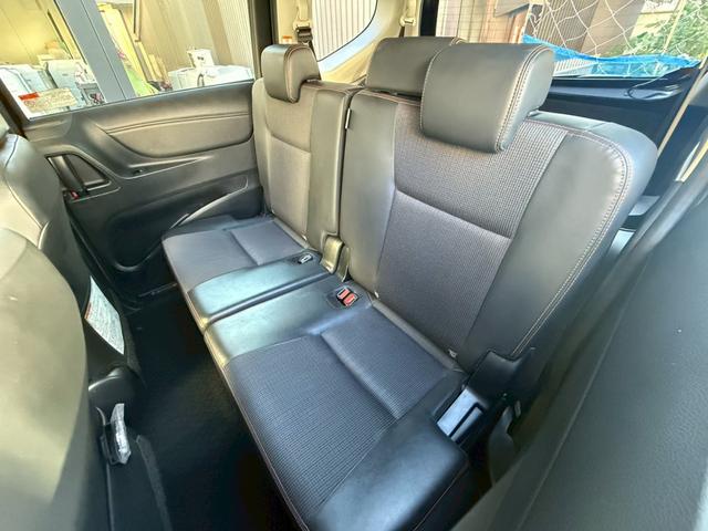 シエンタ ハイブリッドG クエロ 禁煙車 後席モニター 両側電動スライドドア 純正SDナビ バックモニター LEDヘッドライト ETC ドライブレコーダー フルセグ Bluetooth 衝突軽減システム オートハイビーム スマートキー(20枚目)