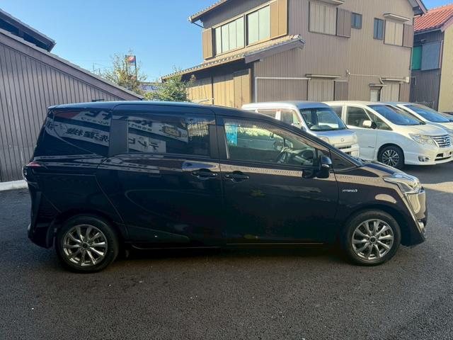 シエンタ ハイブリッドG クエロ 禁煙車 後席モニター 両側電動スライドドア 純正SDナビ バックモニター LEDヘッドライト ETC ドライブレコーダー フルセグ Bluetooth 衝突軽減システム オートハイビーム スマートキー(28枚目)