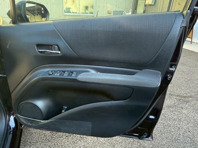 シエンタ ハイブリッドG クエロ 禁煙車 後席モニター 両側電動スライドドア 純正SDナビ バックモニター LEDヘッドライト ETC ドライブレコーダー フルセグ Bluetooth 衝突軽減システム オートハイビーム スマートキー(51枚目)