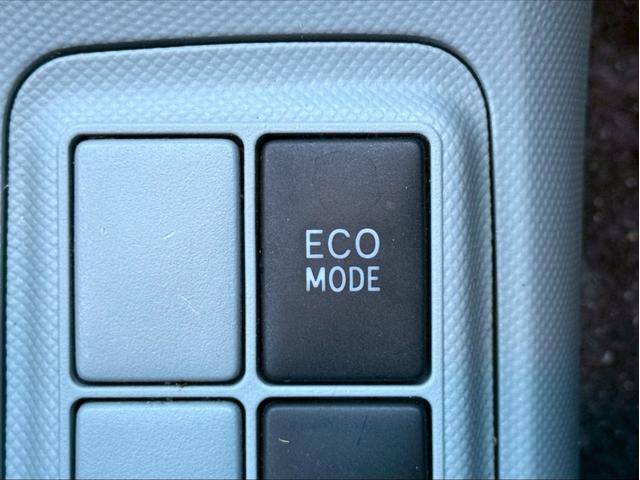 アクア Ｓ　禁煙車　スマートキー　純正ＳＤナビ　Ｂｌｕｅｔｏｏｔｈ　ワンセグ　オートライト　オートエアコン　シートリフター　ウィンカーミラー　リアスポイラー　ＥＶモード　ＥＣＯモード（32枚目）