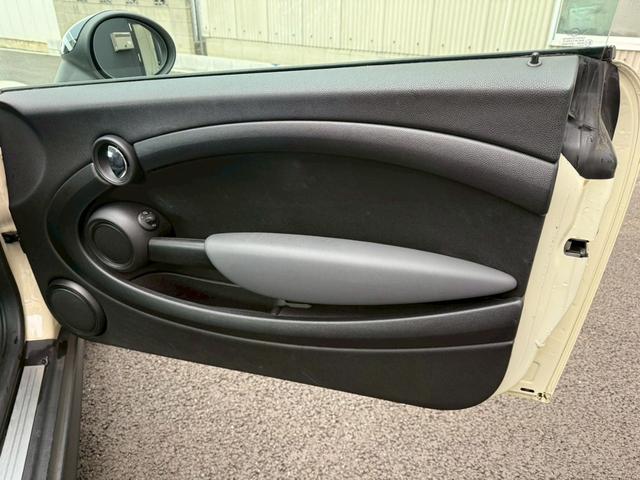 ＭＩＮＩ ワン　ワン（４名）　禁煙車　外装ラッピングシート　ＥＴＣ　プッシュスタート（33枚目）