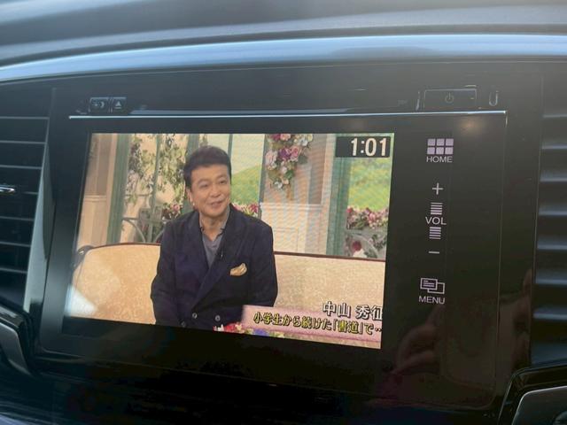 オデッセイハイブリッド ハイブリッドアブソルート・ホンダセンシンアドバンスＰ　禁煙車　後席モニター　純正インターナビ　マルチビューモニター　両側電動スライドドア　ＬＥＤヘッドライト　Ｂｌｕｅｔｏｏｔｈ　フルセグ　ＥＴＣ　前後ドラレコ　スマートパーキングアシスト　パワーシート（7枚目）