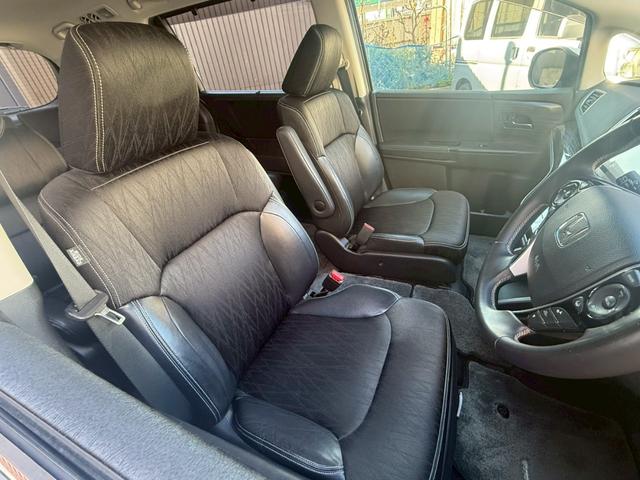 オデッセイハイブリッド ハイブリッドアブソルート・ホンダセンシンアドバンスＰ　禁煙車　後席モニター　純正インターナビ　マルチビューモニター　両側電動スライドドア　ＬＥＤヘッドライト　Ｂｌｕｅｔｏｏｔｈ　フルセグ　ＥＴＣ　前後ドラレコ　スマートパーキングアシスト　パワーシート（14枚目）