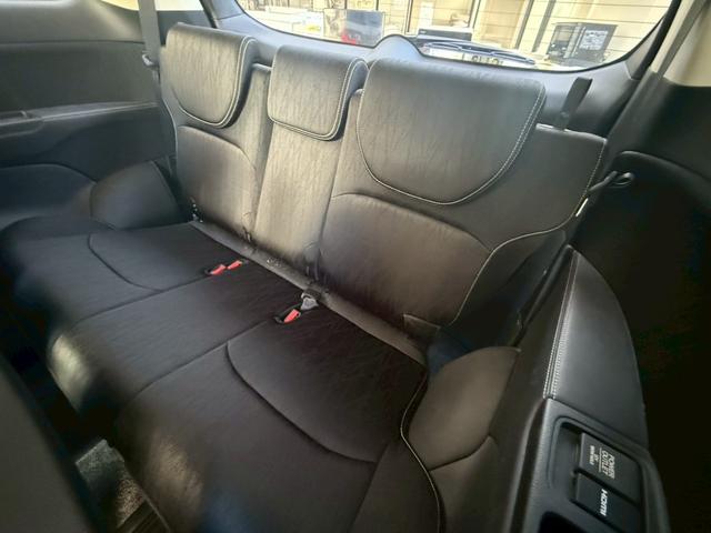 オデッセイハイブリッド ハイブリッドアブソルート・ホンダセンシンアドバンスＰ　禁煙車　後席モニター　純正インターナビ　マルチビューモニター　両側電動スライドドア　ＬＥＤヘッドライト　Ｂｌｕｅｔｏｏｔｈ　フルセグ　ＥＴＣ　前後ドラレコ　スマートパーキングアシスト　パワーシート（19枚目）