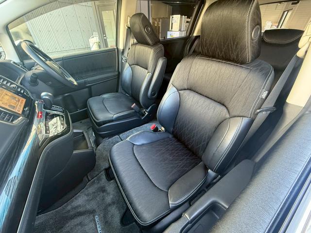 オデッセイハイブリッド ハイブリッドアブソルート・ホンダセンシンアドバンスＰ　禁煙車　後席モニター　純正インターナビ　マルチビューモニター　両側電動スライドドア　ＬＥＤヘッドライト　Ｂｌｕｅｔｏｏｔｈ　フルセグ　ＥＴＣ　前後ドラレコ　スマートパーキングアシスト　パワーシート（21枚目）