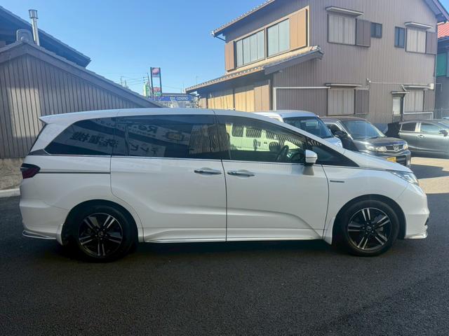 オデッセイハイブリッド ハイブリッドアブソルート・ホンダセンシンアドバンスＰ　禁煙車　後席モニター　純正インターナビ　マルチビューモニター　両側電動スライドドア　ＬＥＤヘッドライト　Ｂｌｕｅｔｏｏｔｈ　フルセグ　ＥＴＣ　前後ドラレコ　スマートパーキングアシスト　パワーシート（28枚目）