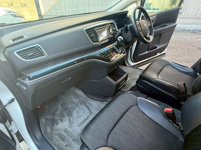 オデッセイハイブリッド ハイブリッドアブソルート・ホンダセンシンアドバンスＰ　禁煙車　後席モニター　純正インターナビ　マルチビューモニター　両側電動スライドドア　ＬＥＤヘッドライト　Ｂｌｕｅｔｏｏｔｈ　フルセグ　ＥＴＣ　前後ドラレコ　スマートパーキングアシスト　パワーシート（35枚目）