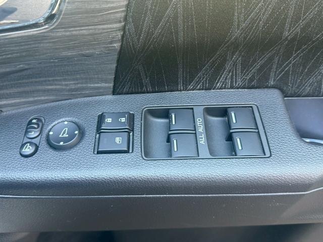 オデッセイハイブリッド ハイブリッドアブソルート・ホンダセンシンアドバンスＰ　禁煙車　後席モニター　純正インターナビ　マルチビューモニター　両側電動スライドドア　ＬＥＤヘッドライト　Ｂｌｕｅｔｏｏｔｈ　フルセグ　ＥＴＣ　前後ドラレコ　スマートパーキングアシスト　パワーシート（47枚目）