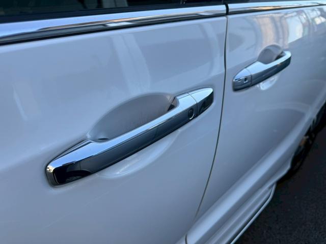 オデッセイハイブリッド ハイブリッドアブソルート・ホンダセンシンアドバンスＰ　禁煙車　後席モニター　純正インターナビ　マルチビューモニター　両側電動スライドドア　ＬＥＤヘッドライト　Ｂｌｕｅｔｏｏｔｈ　フルセグ　ＥＴＣ　前後ドラレコ　スマートパーキングアシスト　パワーシート（55枚目）