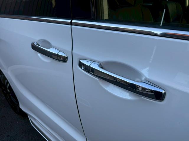 オデッセイハイブリッド ハイブリッドアブソルート・ホンダセンシンアドバンスＰ　禁煙車　後席モニター　純正インターナビ　マルチビューモニター　両側電動スライドドア　ＬＥＤヘッドライト　Ｂｌｕｅｔｏｏｔｈ　フルセグ　ＥＴＣ　前後ドラレコ　スマートパーキングアシスト　パワーシート（56枚目）