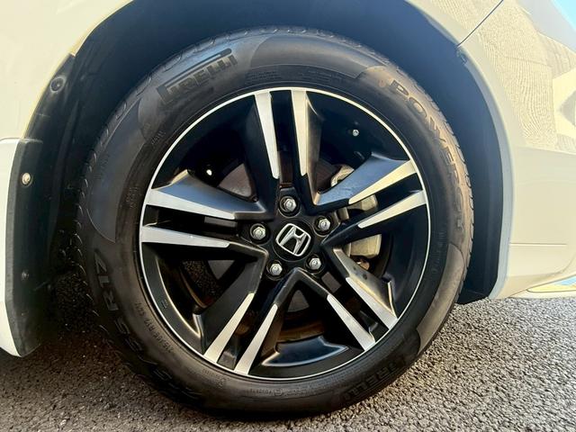 オデッセイハイブリッド ハイブリッドアブソルート・ホンダセンシンアドバンスＰ　禁煙車　後席モニター　純正インターナビ　マルチビューモニター　両側電動スライドドア　ＬＥＤヘッドライト　Ｂｌｕｅｔｏｏｔｈ　フルセグ　ＥＴＣ　前後ドラレコ　スマートパーキングアシスト　パワーシート（60枚目）