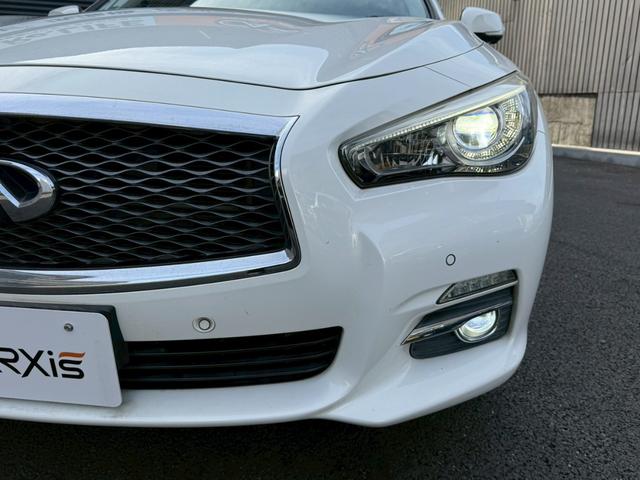 スカイライン ２００ＧＴ－ｔタイプＰ　禁煙車　黒革シート　メーカーナビ　アラウンドビューモニター　ＬＥＤヘッドライト　ドライブレコーダー　ＥＴＣ　フルセグＴＶ　Ｂｌｕｅｔｏｏｔｈ　スマートキー　前席シートヒーター　パワーシート（8枚目）