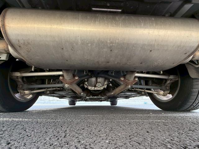 スカイライン ２００ＧＴ－ｔタイプＰ　禁煙車　黒革シート　メーカーナビ　アラウンドビューモニター　ＬＥＤヘッドライト　ドライブレコーダー　ＥＴＣ　フルセグＴＶ　Ｂｌｕｅｔｏｏｔｈ　スマートキー　前席シートヒーター　パワーシート（21枚目）