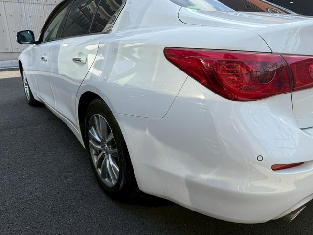 スカイライン ２００ＧＴ－ｔタイプＰ　禁煙車　黒革シート　メーカーナビ　アラウンドビューモニター　ＬＥＤヘッドライト　ドライブレコーダー　ＥＴＣ　フルセグＴＶ　Ｂｌｕｅｔｏｏｔｈ　スマートキー　前席シートヒーター　パワーシート（32枚目）