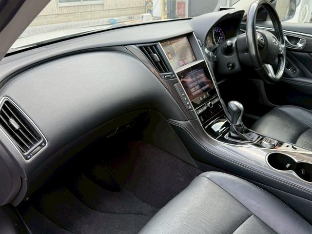 スカイライン ２００ＧＴ－ｔタイプＰ　禁煙車　黒革シート　メーカーナビ　アラウンドビューモニター　ＬＥＤヘッドライト　ドライブレコーダー　ＥＴＣ　フルセグＴＶ　Ｂｌｕｅｔｏｏｔｈ　スマートキー　前席シートヒーター　パワーシート（38枚目）