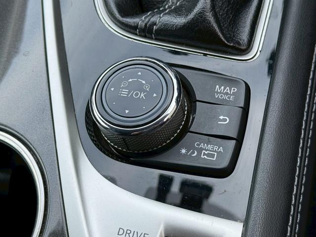 スカイライン ２００ＧＴ－ｔタイプＰ　禁煙車　黒革シート　メーカーナビ　アラウンドビューモニター　ＬＥＤヘッドライト　ドライブレコーダー　ＥＴＣ　フルセグＴＶ　Ｂｌｕｅｔｏｏｔｈ　スマートキー　前席シートヒーター　パワーシート（47枚目）