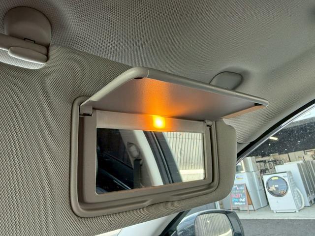 スカイライン ２００ＧＴ－ｔタイプＰ　禁煙車　黒革シート　メーカーナビ　アラウンドビューモニター　ＬＥＤヘッドライト　ドライブレコーダー　ＥＴＣ　フルセグＴＶ　Ｂｌｕｅｔｏｏｔｈ　スマートキー　前席シートヒーター　パワーシート（61枚目）