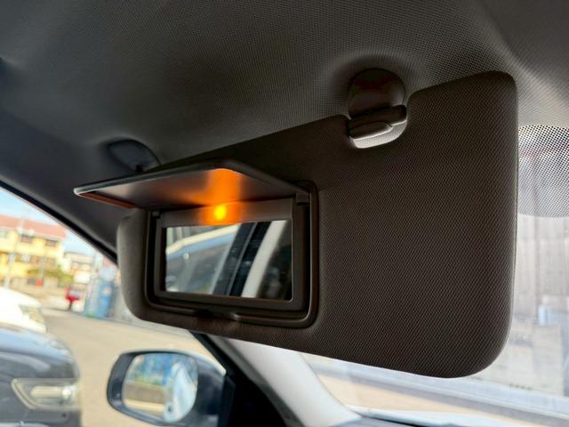 スカイライン ２００ＧＴ－ｔタイプＰ　禁煙車　黒革シート　メーカーナビ　アラウンドビューモニター　ＬＥＤヘッドライト　ドライブレコーダー　ＥＴＣ　フルセグＴＶ　Ｂｌｕｅｔｏｏｔｈ　スマートキー　前席シートヒーター　パワーシート（62枚目）