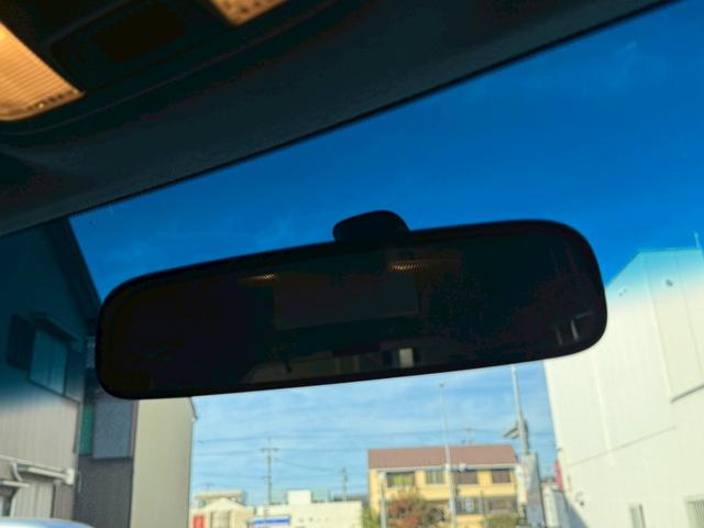 ステップワゴンスパーダ Ｚ　インターナビセレクション　禁煙車　後席モニター　両側電動スライドドア　純正ＨＤＤナビ　ＨＩＤヘッドライト　純正１７インチアルミホイール　ビルトインＥＴＣ　クルーズコントロール　スマートキー　ステアリングスイッチ（48枚目）