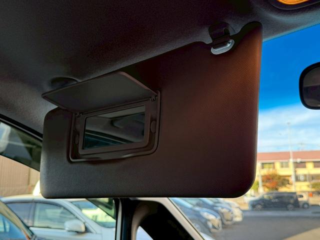 ステップワゴンスパーダ Ｚ　インターナビセレクション　禁煙車　後席モニター　両側電動スライドドア　純正ＨＤＤナビ　ＨＩＤヘッドライト　純正１７インチアルミホイール　ビルトインＥＴＣ　クルーズコントロール　スマートキー　ステアリングスイッチ（52枚目）