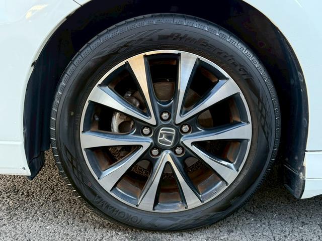 ステップワゴンスパーダ Ｚ　インターナビセレクション　禁煙車　後席モニター　両側電動スライドドア　純正ＨＤＤナビ　ＨＩＤヘッドライト　純正１７インチアルミホイール　ビルトインＥＴＣ　クルーズコントロール　スマートキー　ステアリングスイッチ（57枚目）