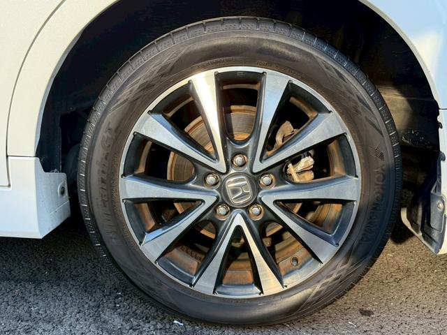 ステップワゴンスパーダ Ｚ　インターナビセレクション　禁煙車　後席モニター　両側電動スライドドア　純正ＨＤＤナビ　ＨＩＤヘッドライト　純正１７インチアルミホイール　ビルトインＥＴＣ　クルーズコントロール　スマートキー　ステアリングスイッチ（60枚目）