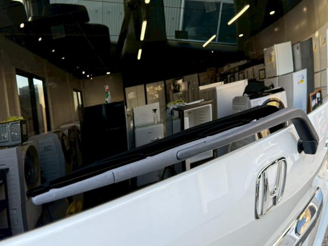 ステップワゴンスパーダ Ｚ　インターナビセレクション　禁煙車　後席モニター　両側電動スライドドア　純正ＨＤＤナビ　ＨＩＤヘッドライト　純正１７インチアルミホイール　ビルトインＥＴＣ　クルーズコントロール　スマートキー　ステアリングスイッチ（64枚目）