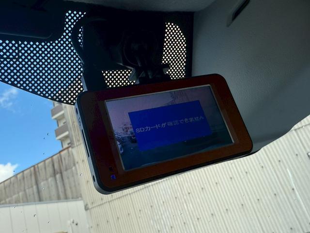 アルトラパン X 禁煙車 全方位モニター付メーカーナビ ビルトインETC ドライブレコーダー フルセグ Bluetooth HIDヘッドライト ツートンカラー 衝突軽減 純正アルミホイール スマートキー シートヒーター(10枚目)