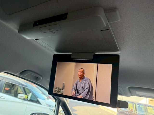 エスクァイア Xi 禁煙車 後席モニター 両側電動スライドドア 純正SDナビ LEDヘッドライト フルセグTV Bluetooth バックモニター スマートキー プッシュスタート ETC ドライブレコーダー フォグ(3枚目)