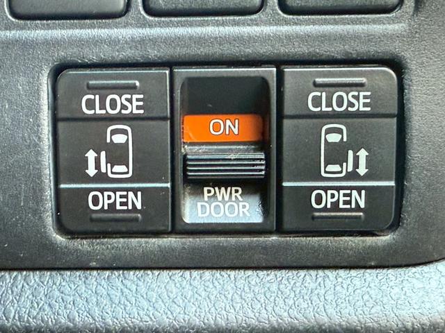 エスクァイア Xi 禁煙車 後席モニター 両側電動スライドドア 純正SDナビ LEDヘッドライト フルセグTV Bluetooth バックモニター スマートキー プッシュスタート ETC ドライブレコーダー フォグ(4枚目)