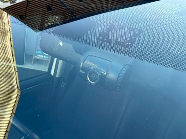 エスクァイア Xi 禁煙車 後席モニター 両側電動スライドドア 純正SDナビ LEDヘッドライト フルセグTV Bluetooth バックモニター スマートキー プッシュスタート ETC ドライブレコーダー フォグ(11枚目)