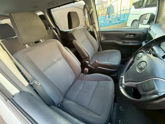 エスクァイア Xi 禁煙車 後席モニター 両側電動スライドドア 純正SDナビ LEDヘッドライト フルセグTV Bluetooth バックモニター スマートキー プッシュスタート ETC ドライブレコーダー フォグ(12枚目)