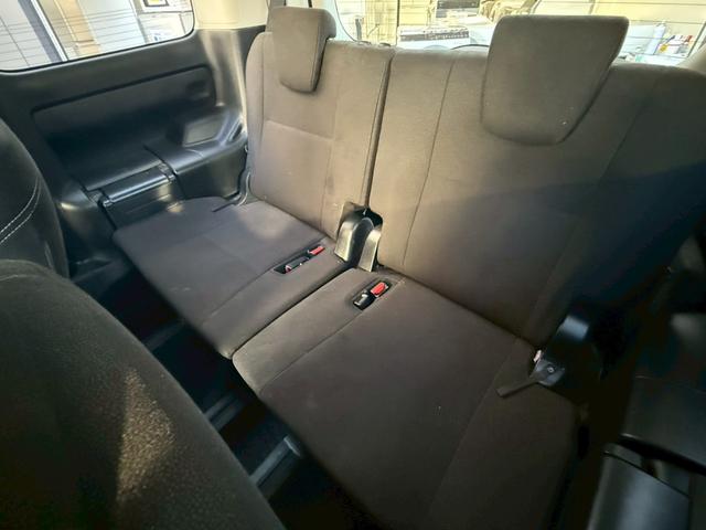 エスクァイア Xi 禁煙車 後席モニター 両側電動スライドドア 純正SDナビ LEDヘッドライト フルセグTV Bluetooth バックモニター スマートキー プッシュスタート ETC ドライブレコーダー フォグ(17枚目)