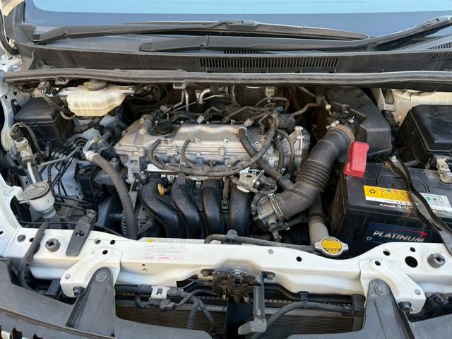 エスクァイア Xi 禁煙車 後席モニター 両側電動スライドドア 純正SDナビ LEDヘッドライト フルセグTV Bluetooth バックモニター スマートキー プッシュスタート ETC ドライブレコーダー フォグ(20枚目)