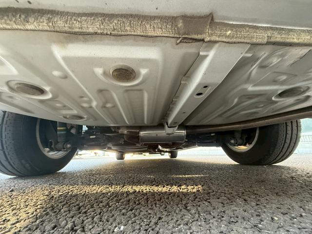 エスクァイア Xi 禁煙車 後席モニター 両側電動スライドドア 純正SDナビ LEDヘッドライト フルセグTV Bluetooth バックモニター スマートキー プッシュスタート ETC ドライブレコーダー フォグ(22枚目)