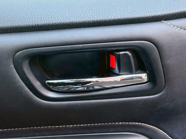 エスクァイア Xi 禁煙車 後席モニター 両側電動スライドドア 純正SDナビ LEDヘッドライト フルセグTV Bluetooth バックモニター スマートキー プッシュスタート ETC ドライブレコーダー フォグ(43枚目)