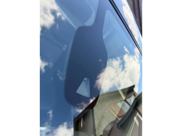 セレナ ハイウェイスター　禁煙車　両側電動スライドドア　純正ＳＤナビ　アラウンドビューモニター　プロパイロット　フルセグ　Ｂｌｕｅｔｏｏｔｈ　スマートミラー　ＥＴＣ　衝突軽減　スマートキー　セーフティパックＢ　電子パーキング（9枚目）