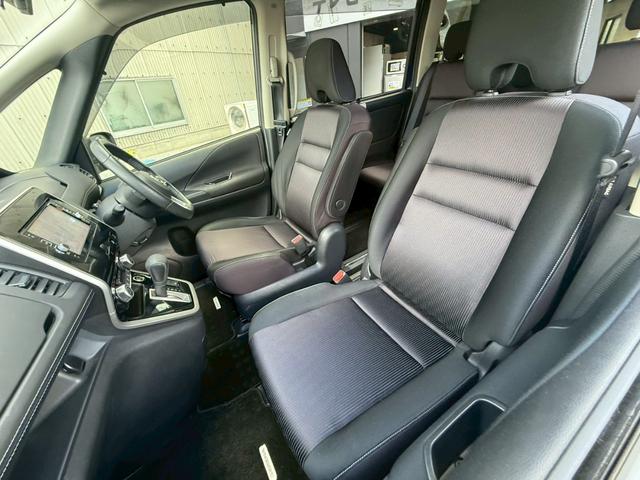 セレナ ハイウェイスター　禁煙車　両側電動スライドドア　純正ＳＤナビ　アラウンドビューモニター　プロパイロット　フルセグ　Ｂｌｕｅｔｏｏｔｈ　スマートミラー　ＥＴＣ　衝突軽減　スマートキー　セーフティパックＢ　電子パーキング（19枚目）