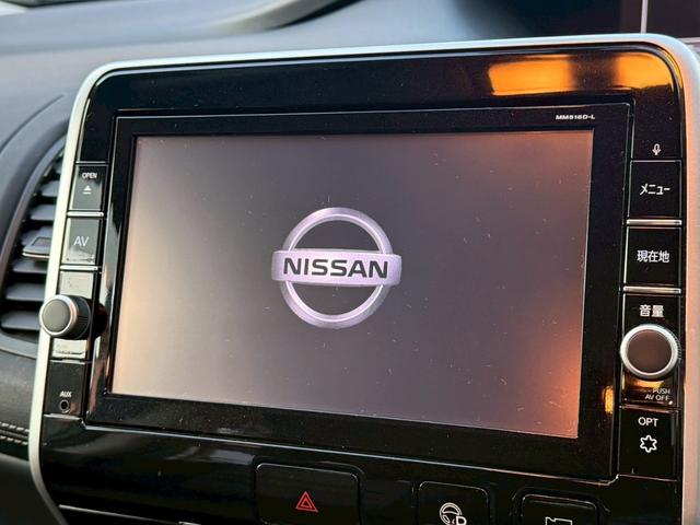 セレナ ハイウェイスター　禁煙車　後席モニター　電動スライドドア　純正９型ナビ　アラウンドビューモニター　ＥＴＣ　Ｂｌｕｅｔｏｏｔｈ　フルセグ　衝突軽減システム　リアオートエアコン　クルーズコントロール　スマートキー（6枚目）